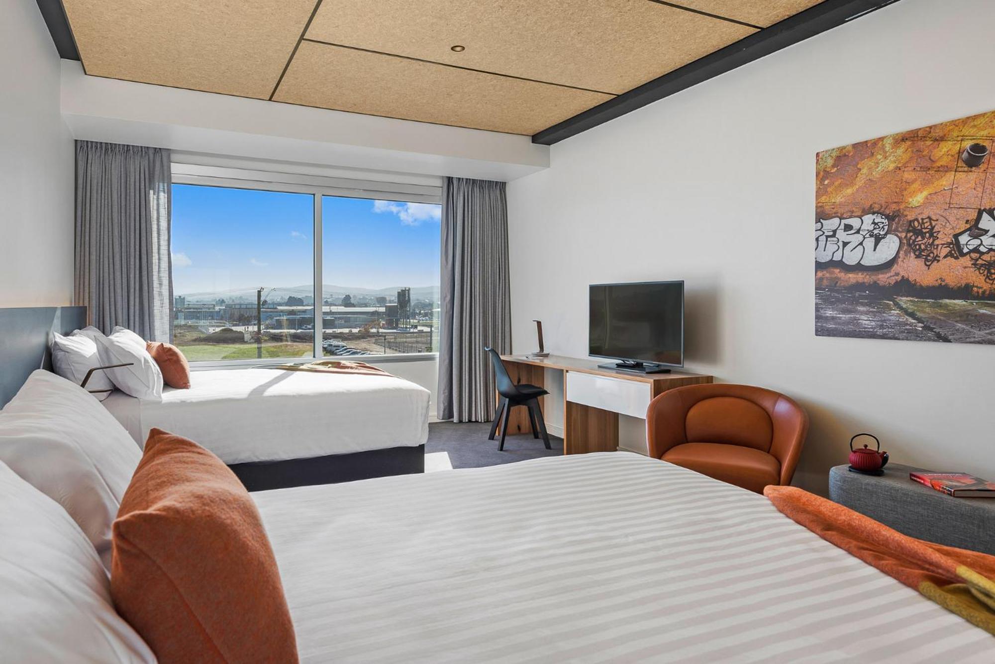Peppers Silo Hotel Launceston Exterior photo A room at the hotel