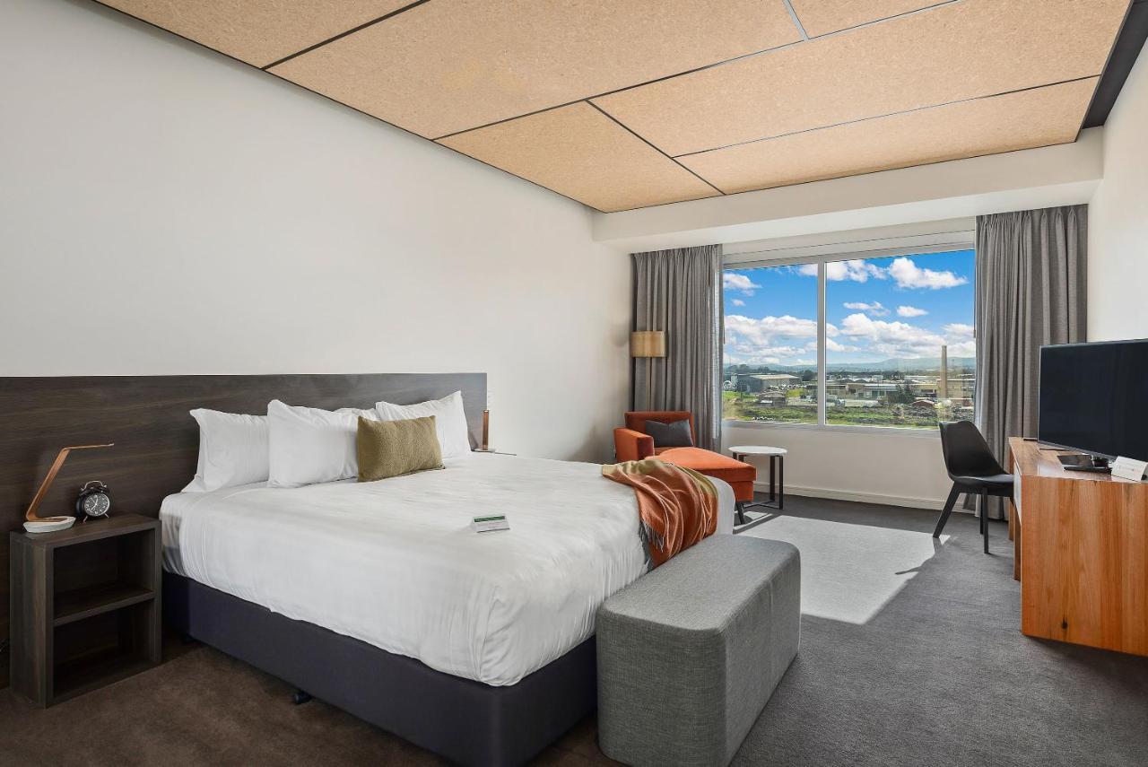 Peppers Silo Hotel Launceston Exterior photo A room at the hotel